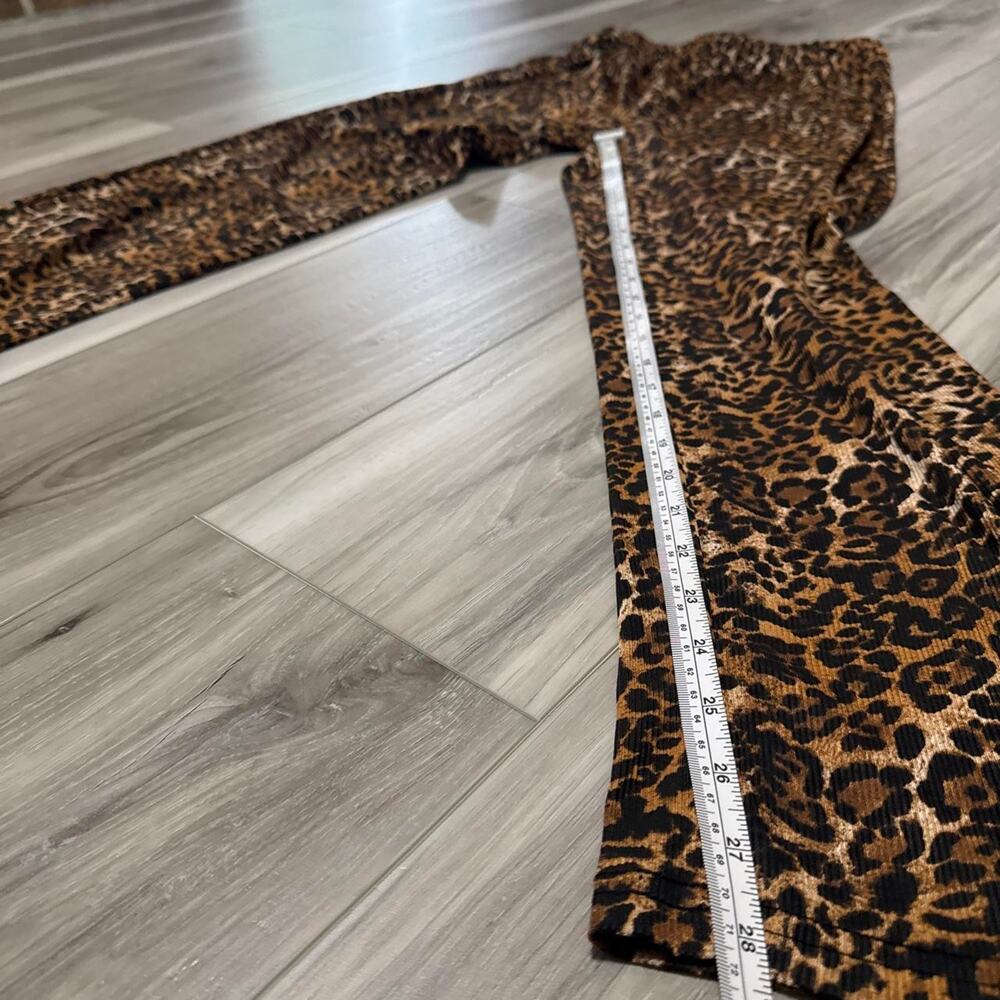 Bold leopard print pants - Picture 5 of 5